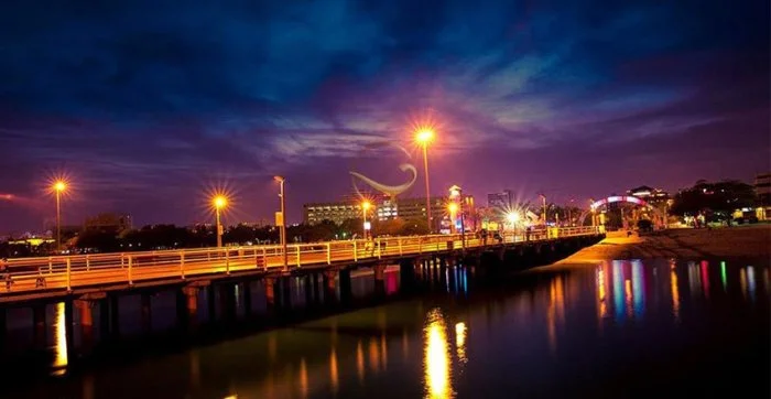 مکان های دیدنی کیش در شب