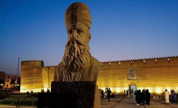 آشنایی با مکان های دیدنی شیراز در شب