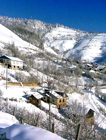 مکان های دیدنی کلاردشت + بهترین فصل سفر به کلاردشت