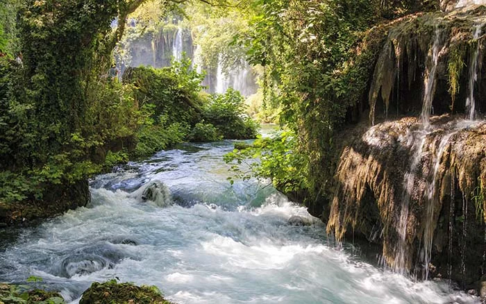 مکان های دیدنی کلاردشت + بهترین فصل سفر به کلاردشت