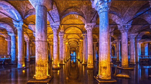 هیپودروم قسطنطنیه (Hippodrome of Constantinople)